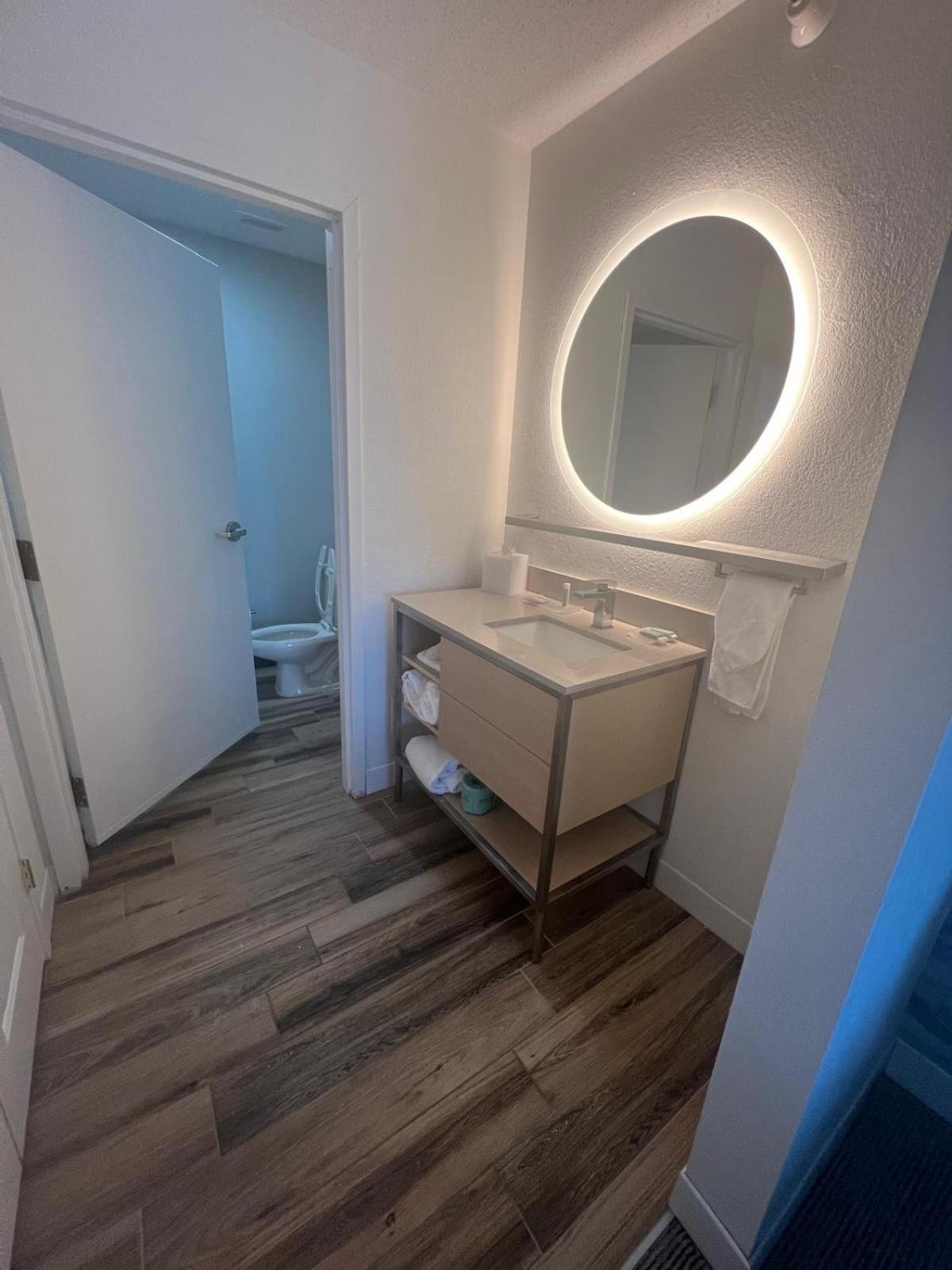 Towneplace Suites Detroit Warren Exteriör bild