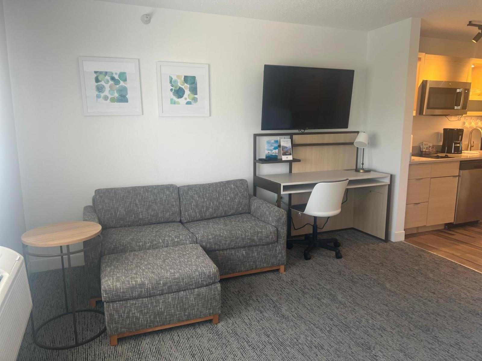 Towneplace Suites Detroit Warren Exteriör bild